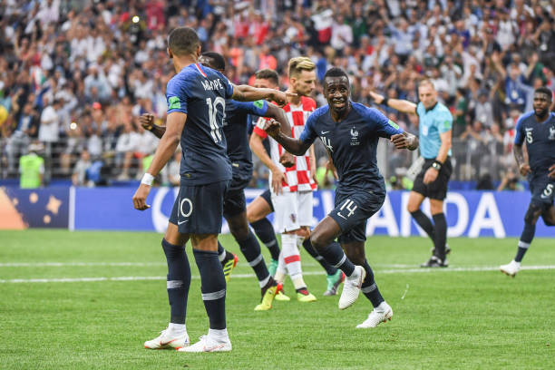 东队在比赛 东队在比赛